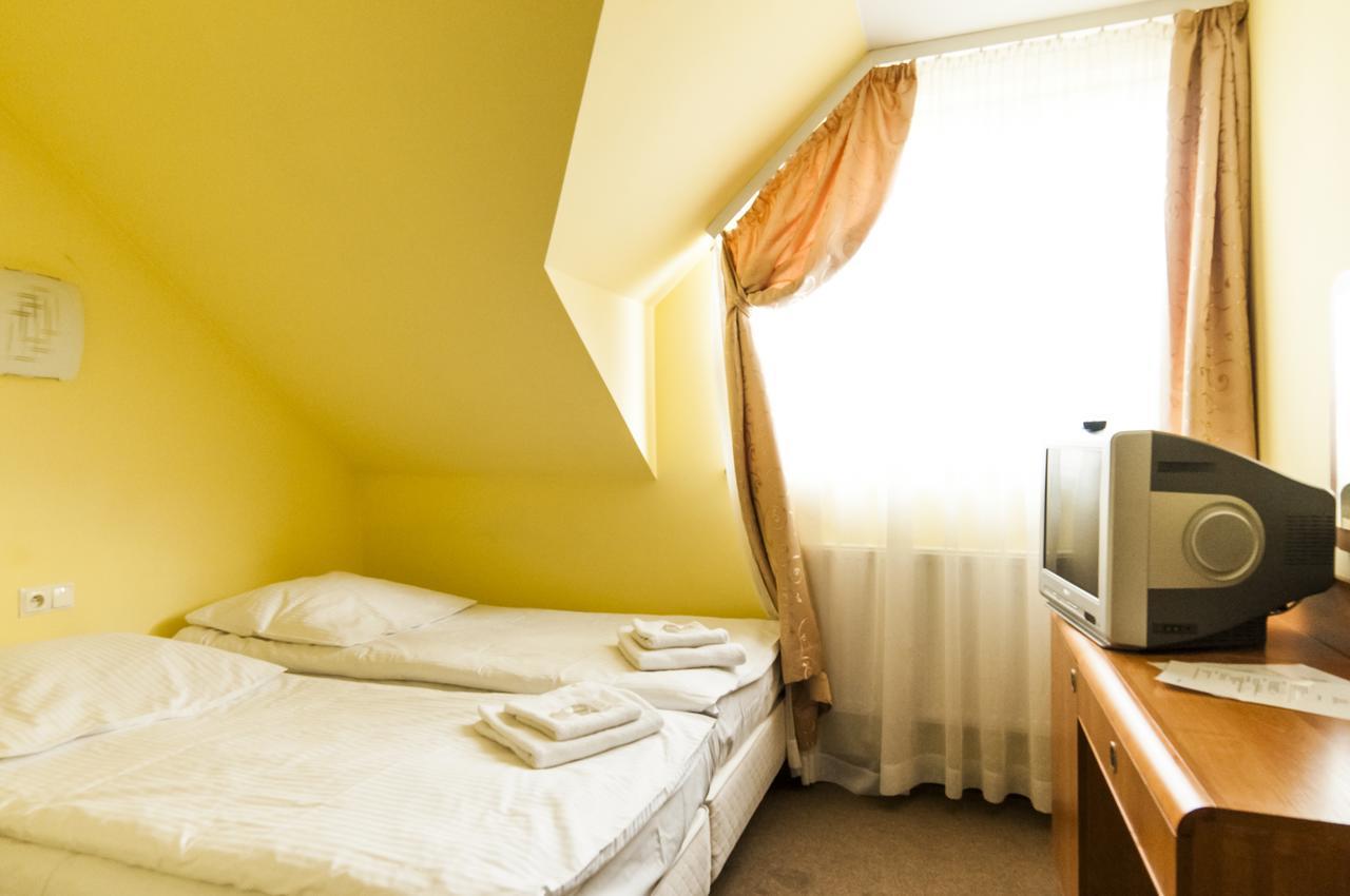 Hotel Olenka Szydlowiec Eksteriør billede